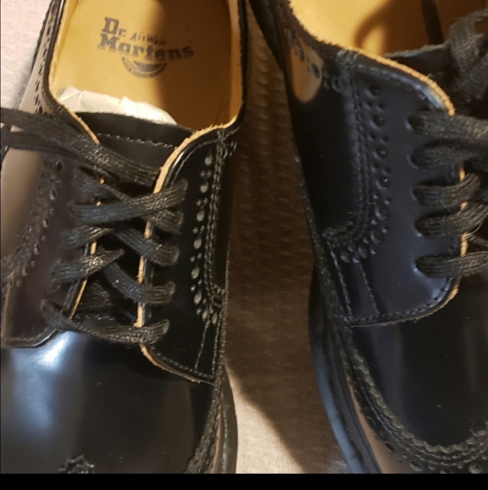 DR. MARTENS - Picture 2 of 4